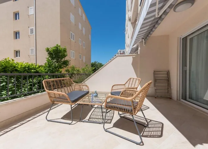 Apartments Mari - 40M From The Beach