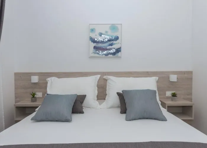 Apartments Mari - 40M From The Beach