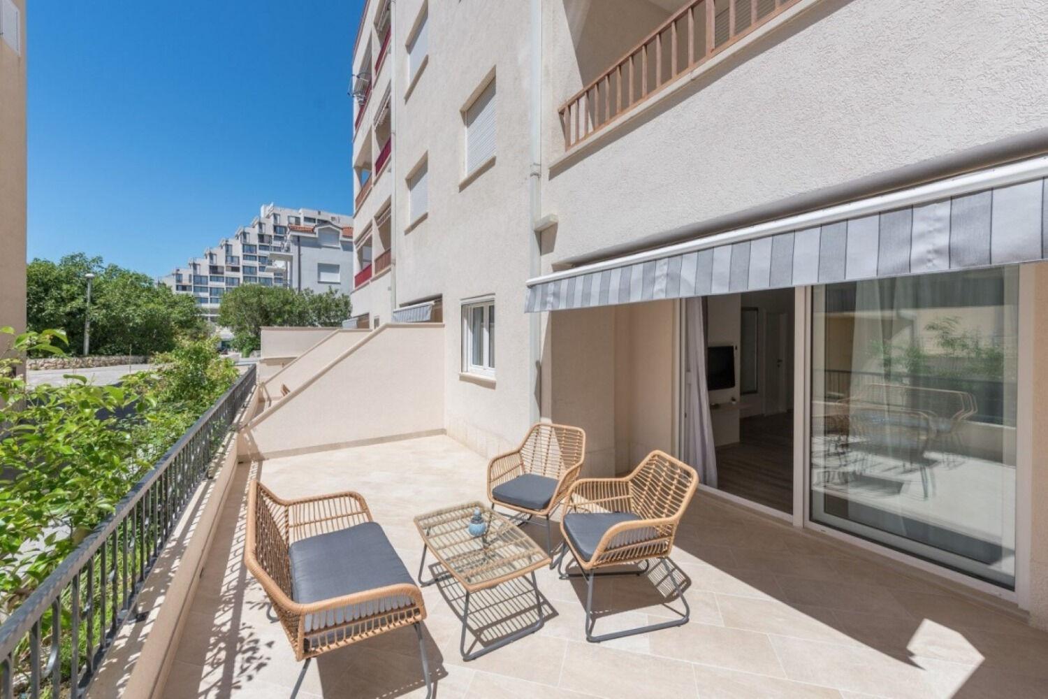 Mari - 40m From The Makarska